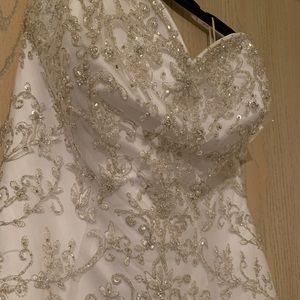 Mori Lee Wedding dress